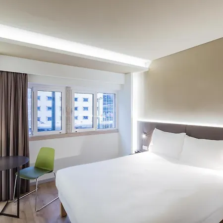 Ibis Styles Centro Marques De Pombal 3* ליסבון