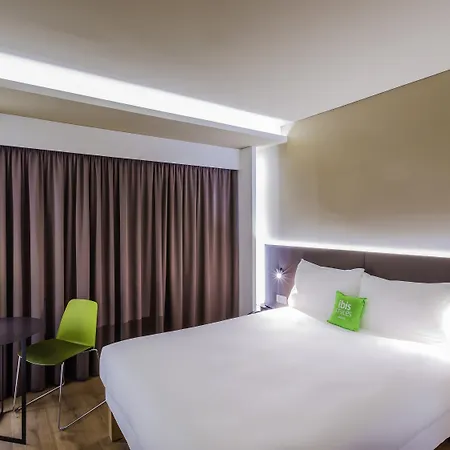 Отель Ibis Styles Centro Marques De Pombal Лиссабон
