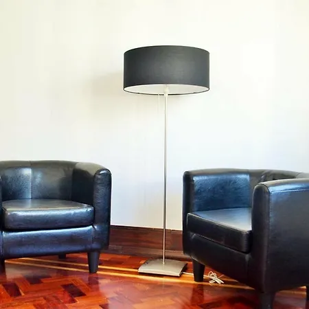 מלון Ibis Styles Centro Marques De Pombal 3*