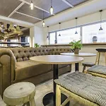 Отель Ibis Styles Centro Marques De Pombal 3*